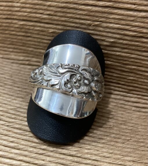 Detailed 800 Silver Saddle Ring